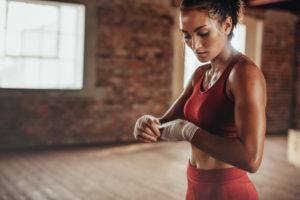women lift heavy