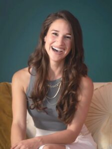 Gina Worful guest in The Nourished CEO Podcast about How to Create and Confidently Sell a High Ticket Nutrition Program