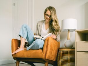 Business Coach Laura Schoenfeld podcast about why proven business strategy is not working