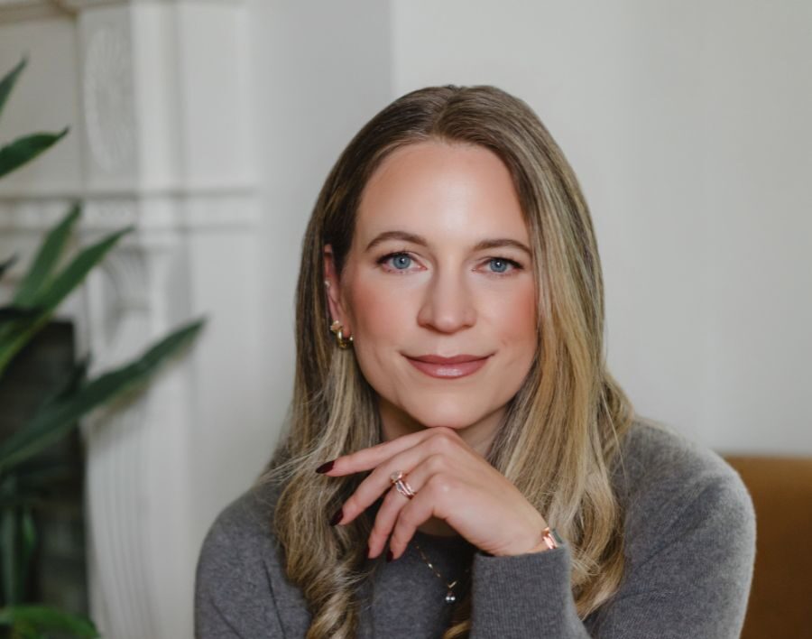 Strategic Advisor Laura Schoenfeld how to earn six figures with one offer